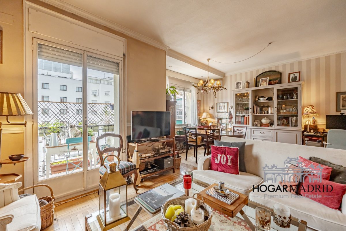 Buen estado, aparcamiento