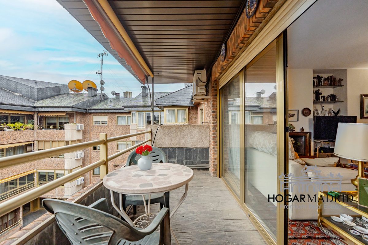 Urbanización de lujo, buen estado, con garaje y trastero