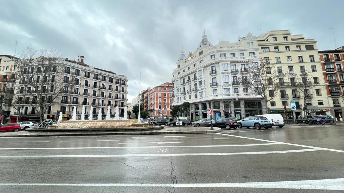 En el Barrio de Malasaña, con plaza de garaje